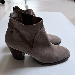 Paul Green Tan Suede Ankle Boots Womens 9.5 Booties Comfort Fall Party Holiday